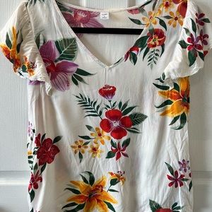 Old Navy flutter sleeve summer blouse-size M
